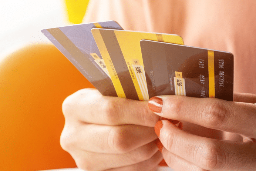 Pros and Cons of a Credit Card