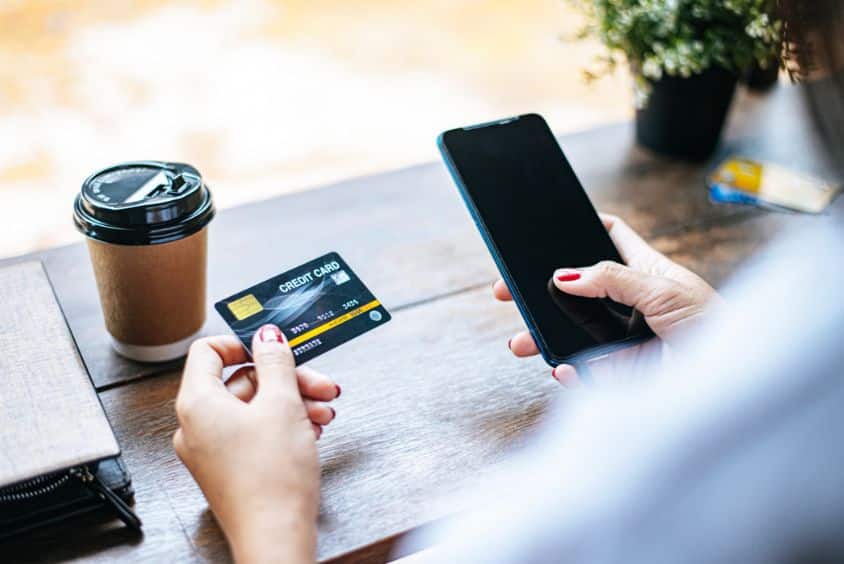 The Pros and Cons of Cashback Credit Cards